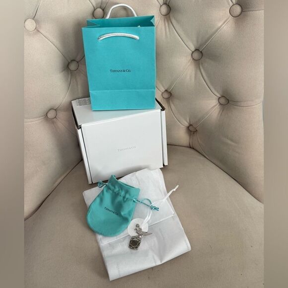 Tiffany & Co. Limited Edition Schlumberger Charm with Box, Bag and Pouch - Picture 2 of 5